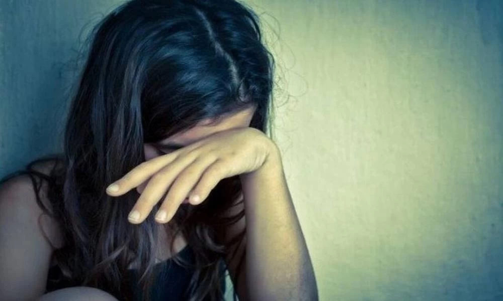 «Αφήστε με να πεθάνω» - Νεκρή 7χρονη μετά την άγρια κακοποίηση από τους γονείς της